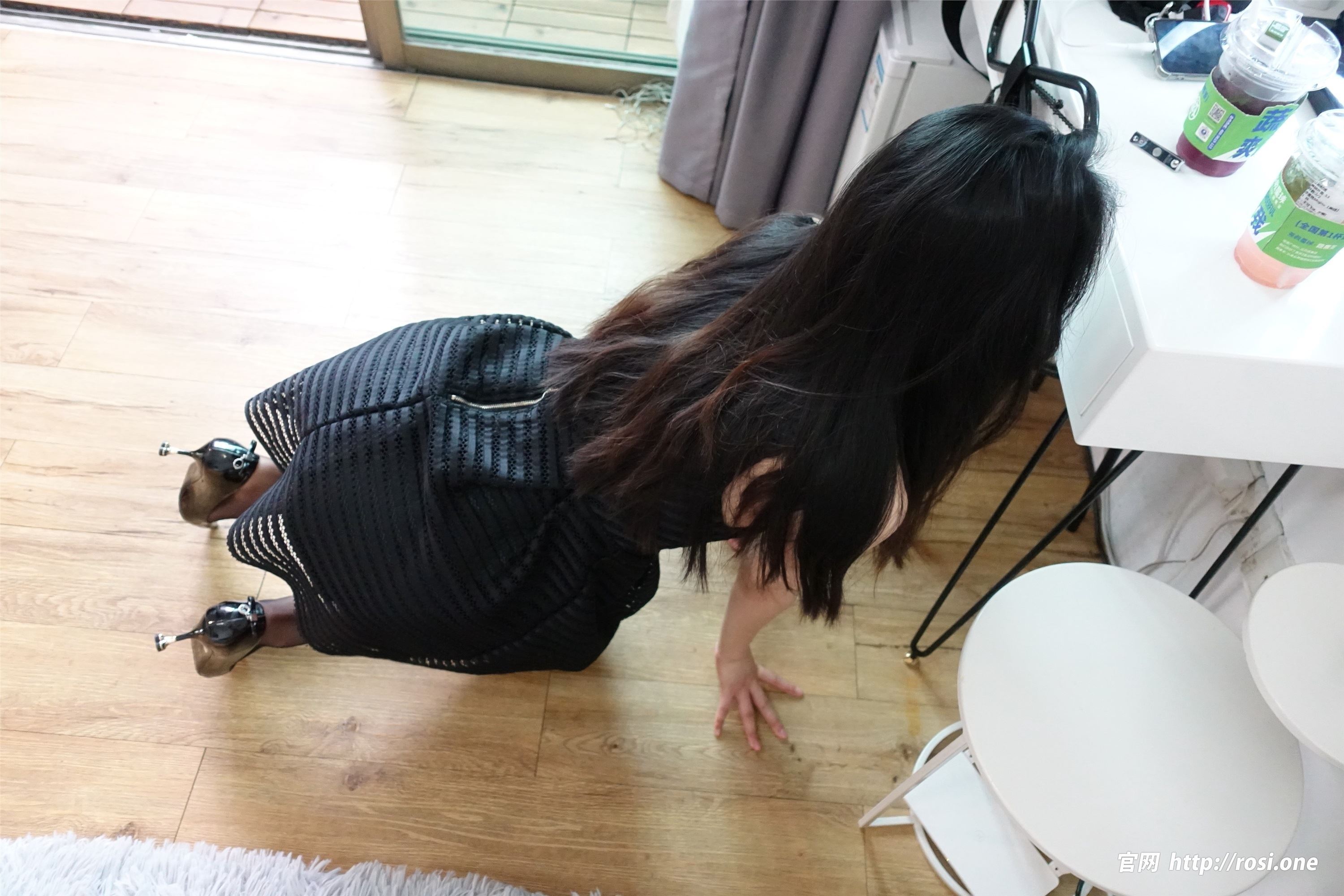 ROSI写真 2023.01.17 NO.4061